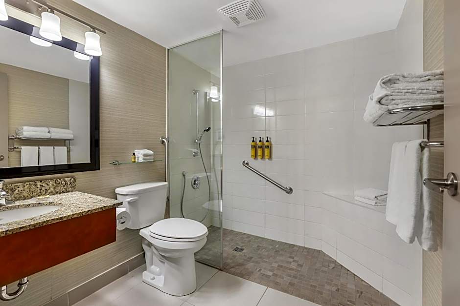 Best Western Plus Rose City Suites