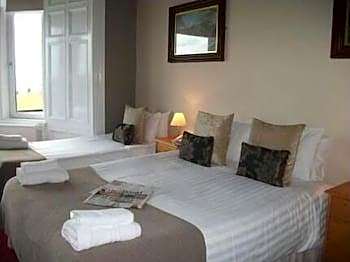 The Lauriston Hotel