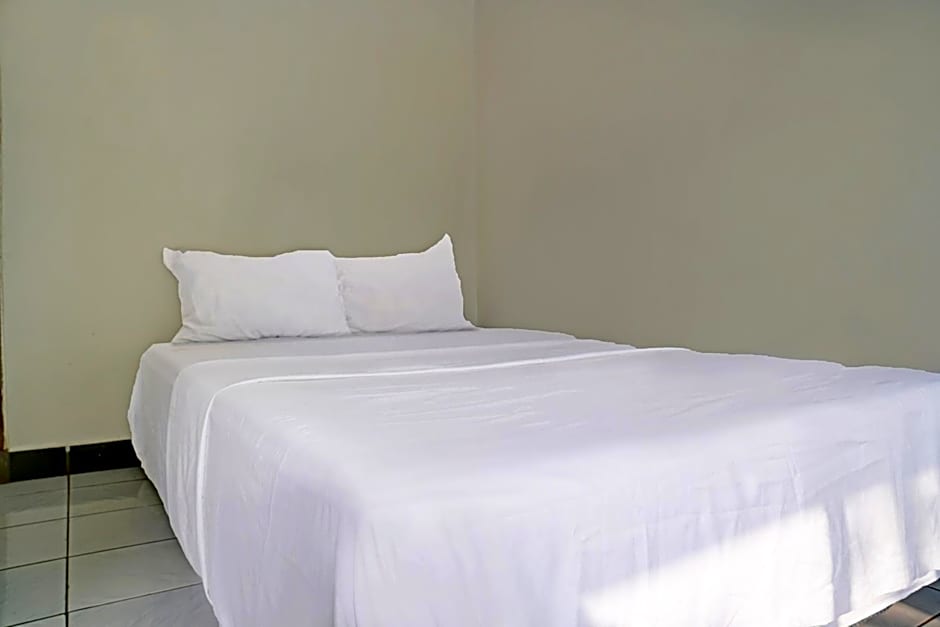 Hotel O Home Stay Syariah Aom Kusman