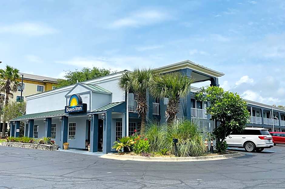 Days Inn by Wyndham Fort Walton Beach