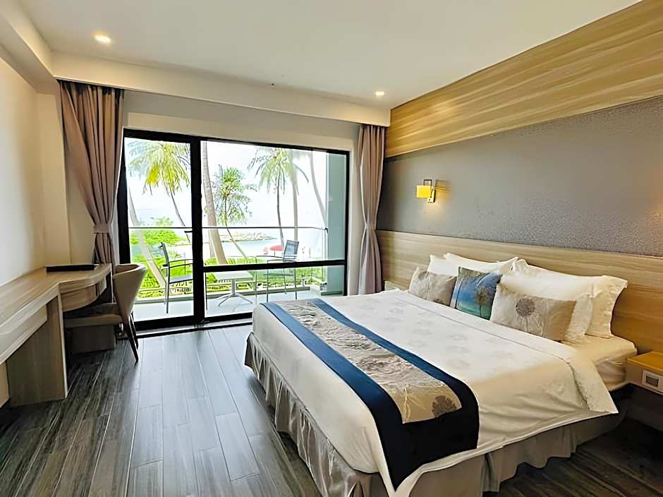 Kaani Grand Seaview at Maafushi