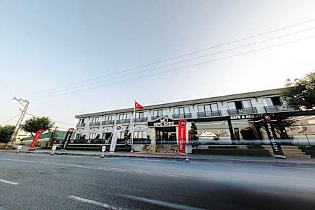 MQ Hotel Suites & SPA