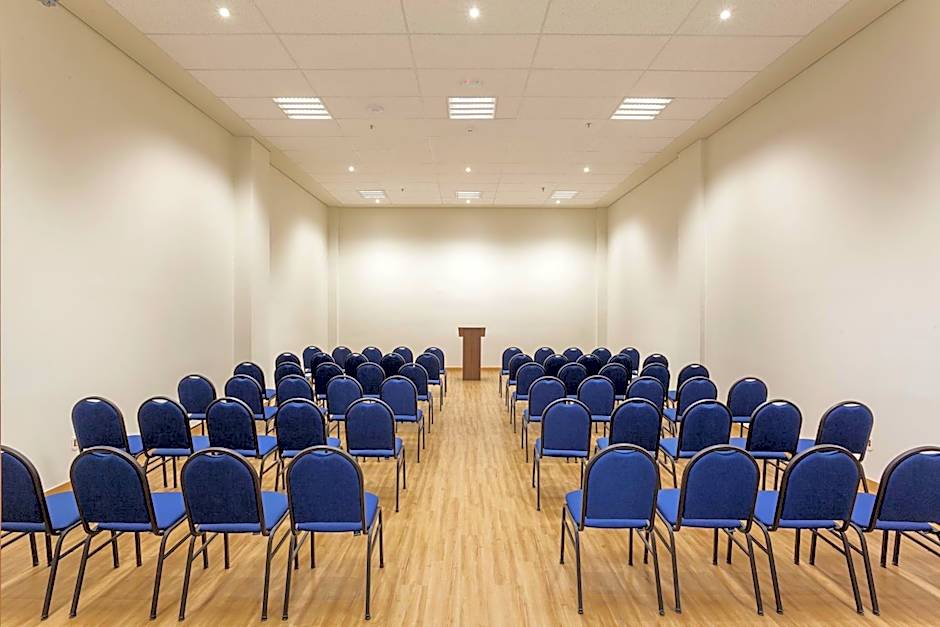 Tulip Inn Sete Lagoas