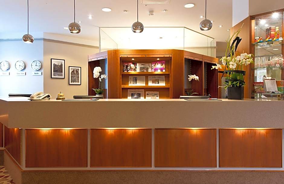 Leonardo Hotel Koeln