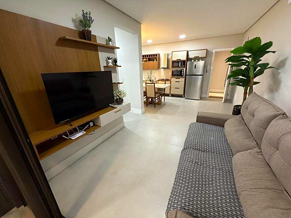 Cód 87 - Apartamento a 150 metros do mar!