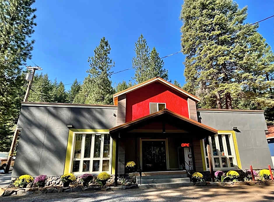 Crater Lake Gateway - Hwy 140