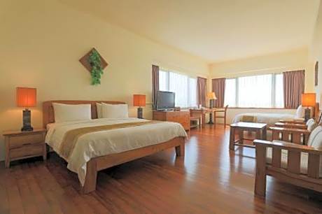 Skylight Suite