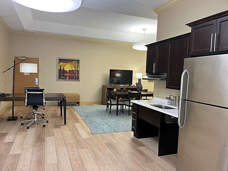 Hawthorn Extended Stay by Wyndham West Palm Beach