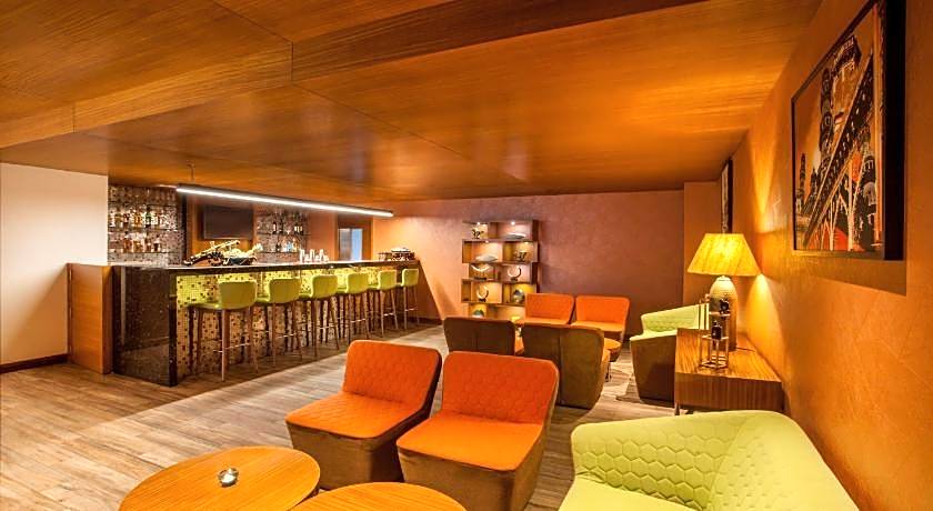 Hyatt Place Hyderabad/Banjara Hills