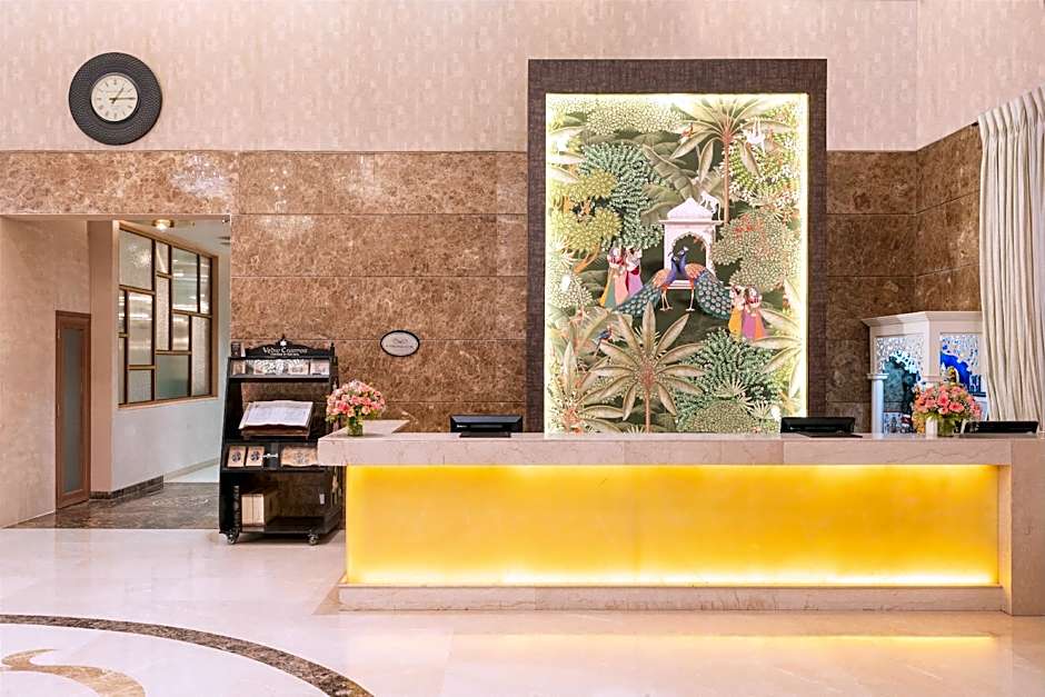 Nidhivan Sarovar Portico