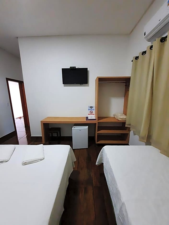 POUSADA LIMAS SUITES