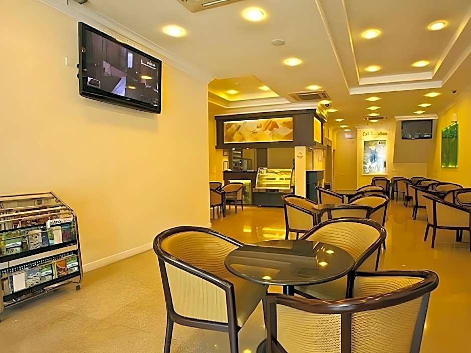 De Galleria Hotel