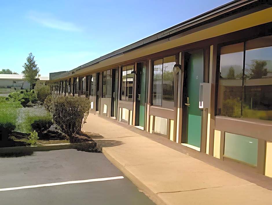Xenia Country Inn