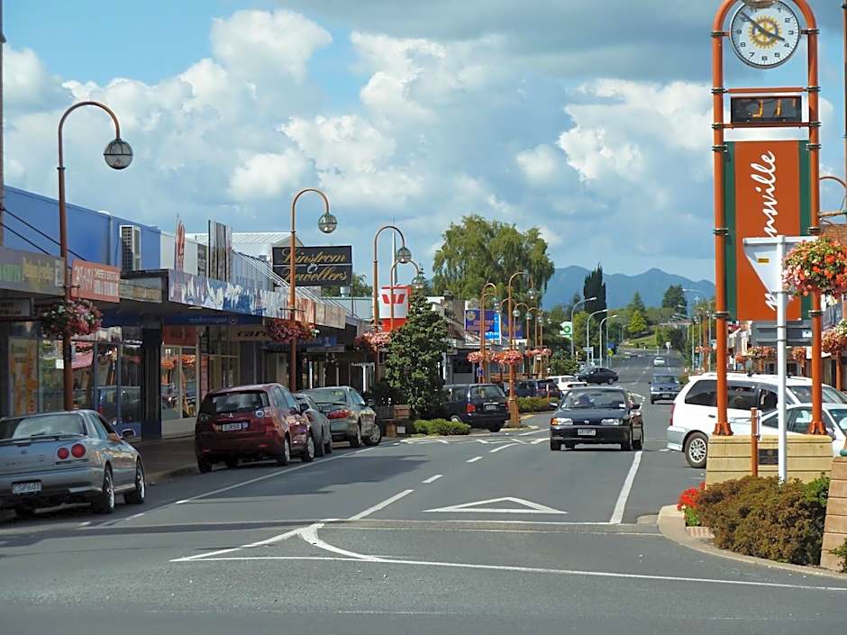 Central Motor Lodge