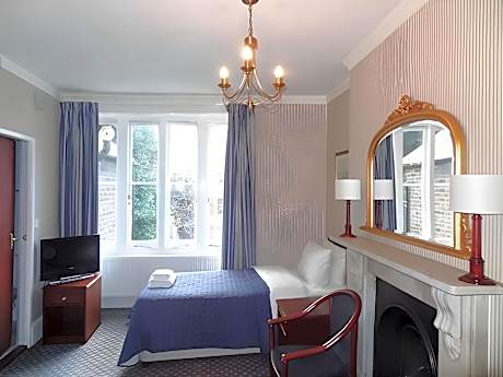 Triple Room - 3 Single Beds