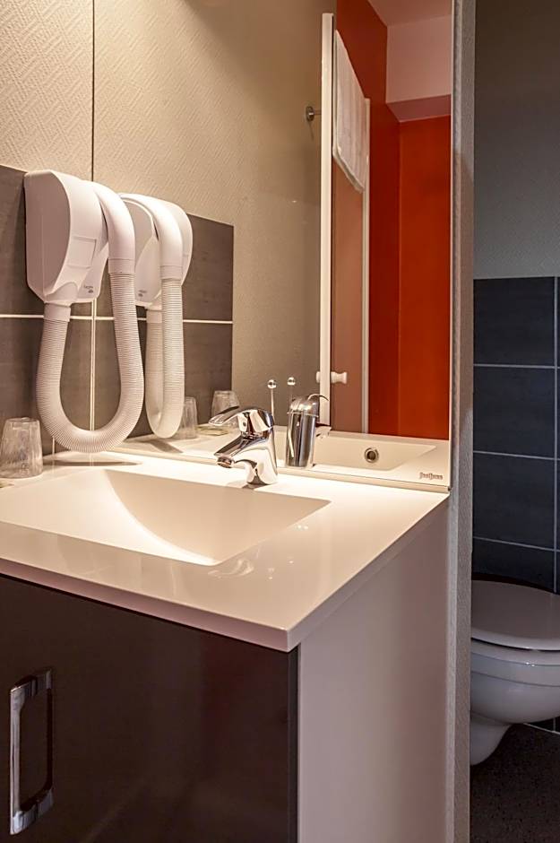 Logis Hôtel Les Voyageurs