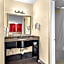 Econo Lodge Inn & Suites Santa Rosa