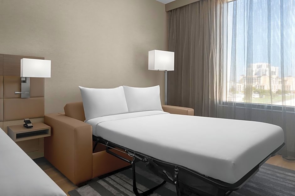 AC Hotel by Marriott Miami Dadeland