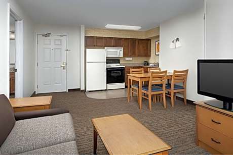 Two-Bedroom Suite