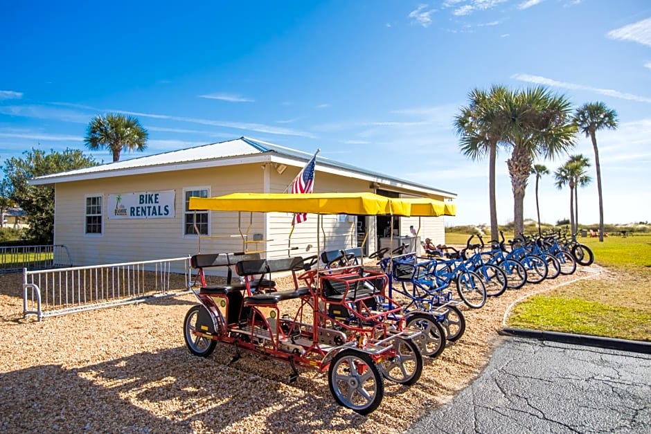 Days Inn & Suites by Wyndham Jekyll Island