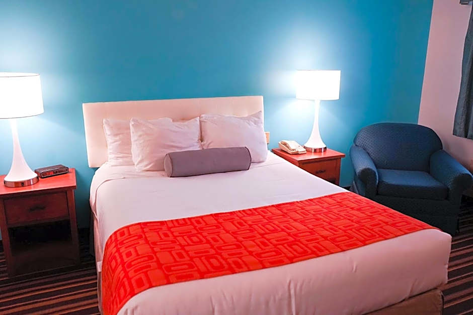 Howard Johnson by Wyndham Salinas