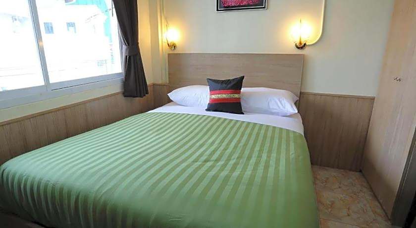 Sukhumvit 20 Guest House