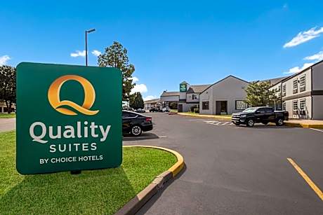 Quality Suites Tulsa I-44
