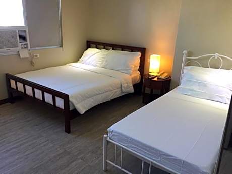 GOLDEN PEAK CONDO