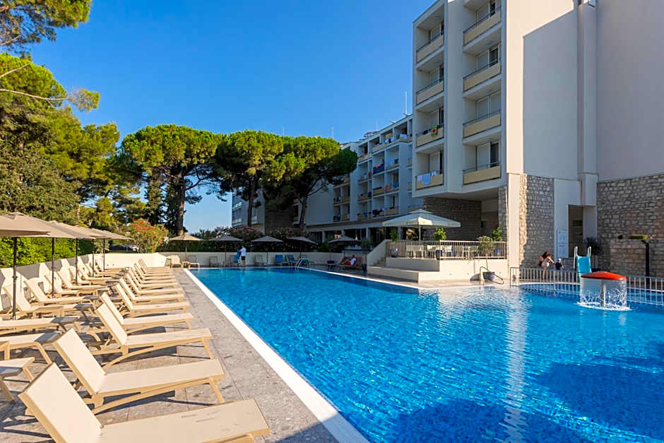 Family Hotel Adria - All inclusive
