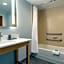 La Quinta Inn & Suites by Wyndham Selma/Smithfield I-95