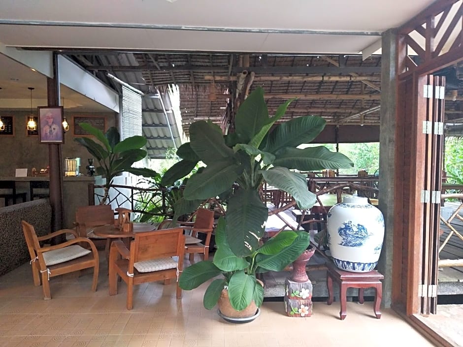 Suchanaree At Leam Ngop