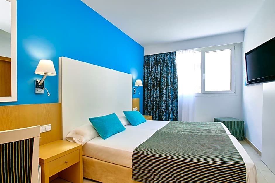 Universal Hotel Marqu