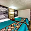 Super 8 by Wyndham Pueblo