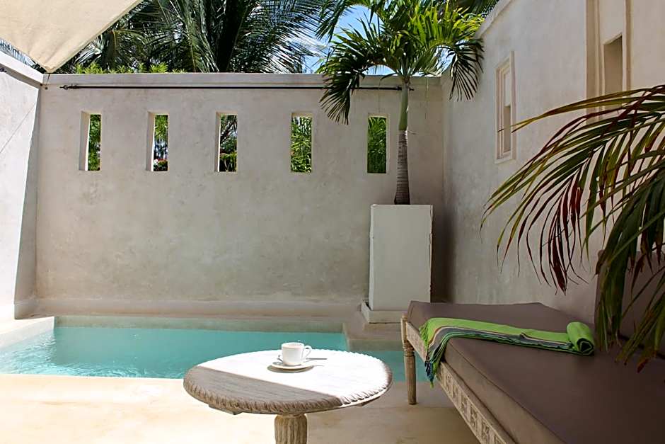 The Villa Luxury Suites Hotel