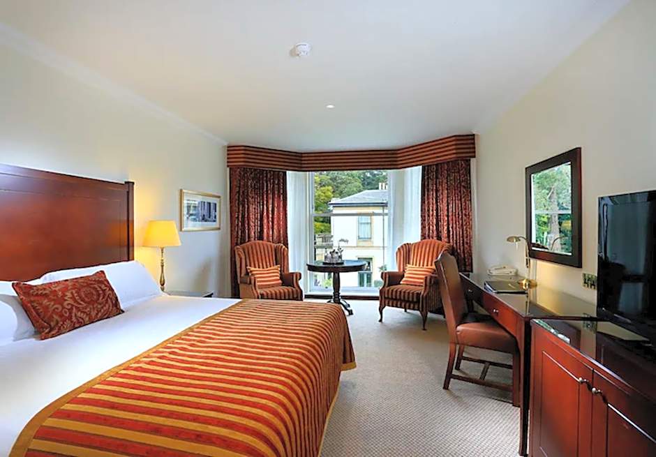 Macdonald Norwood Hall Hotel