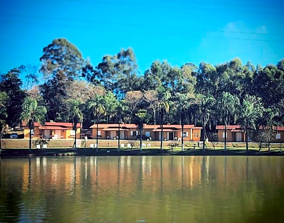Chalés Sitio Dois Lagos - Amparo SP