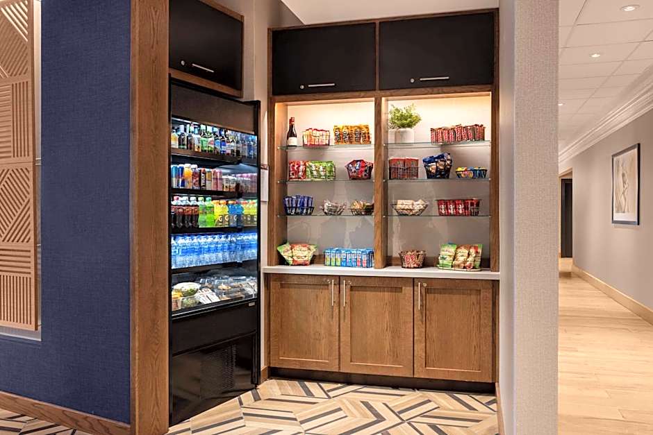 Hyatt Place Overland Park Convention Center