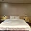 Yomi Hotel - ShuangLian MRT
