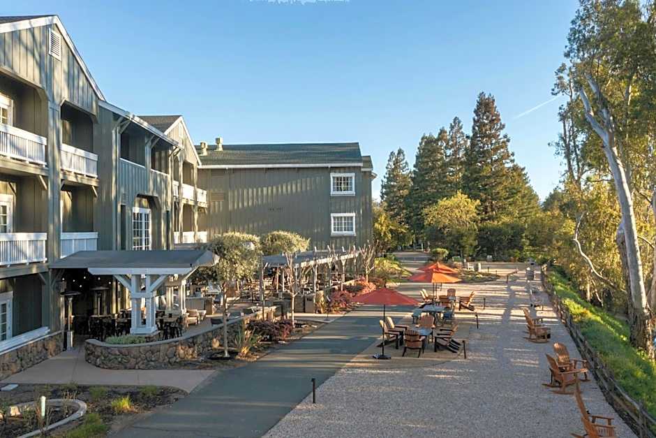 River Terrace Inn