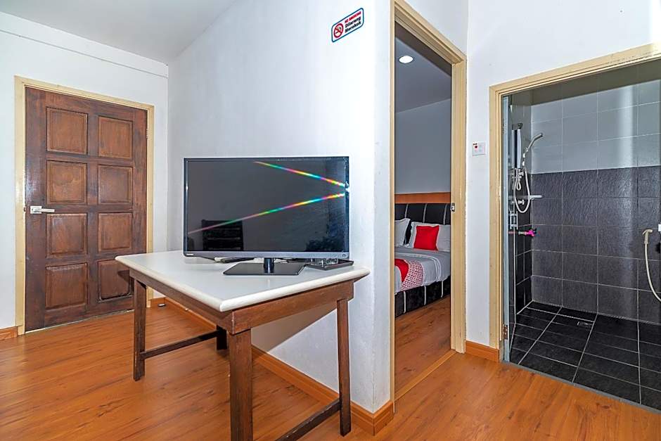 OYO 90036 Eagle Wood Garden