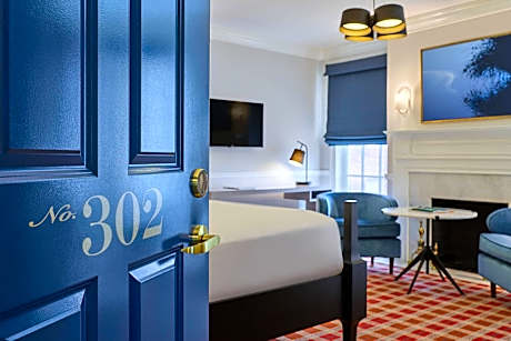 Editor’s King, Guest room, 1 King, Corner room, High floor