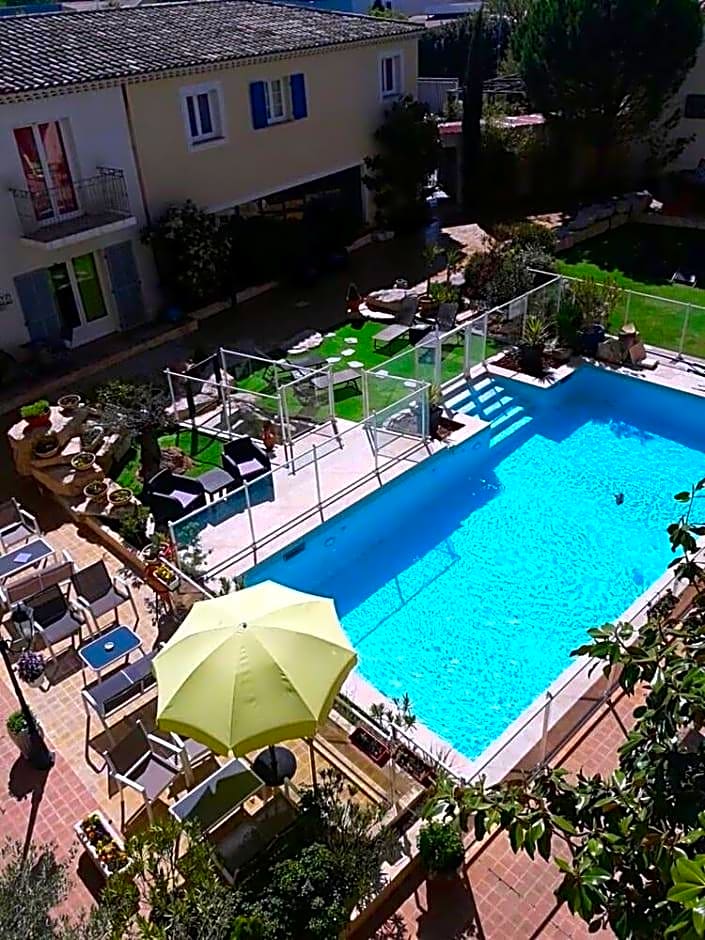 Hotel Le Village Provencal