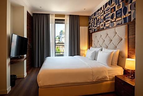 Crystal Hotel