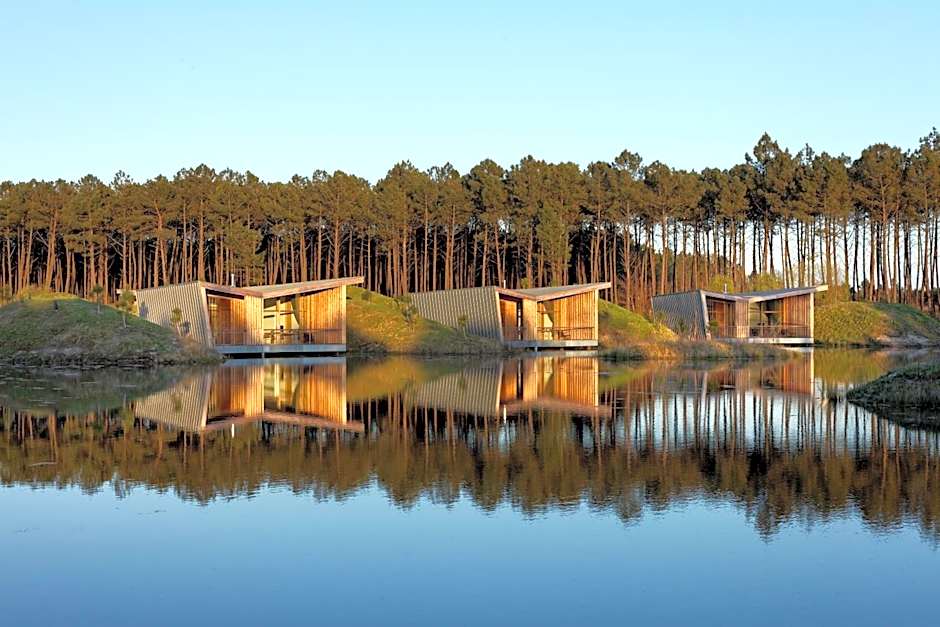 Les Échasses Golf & Surf Eco Lodge