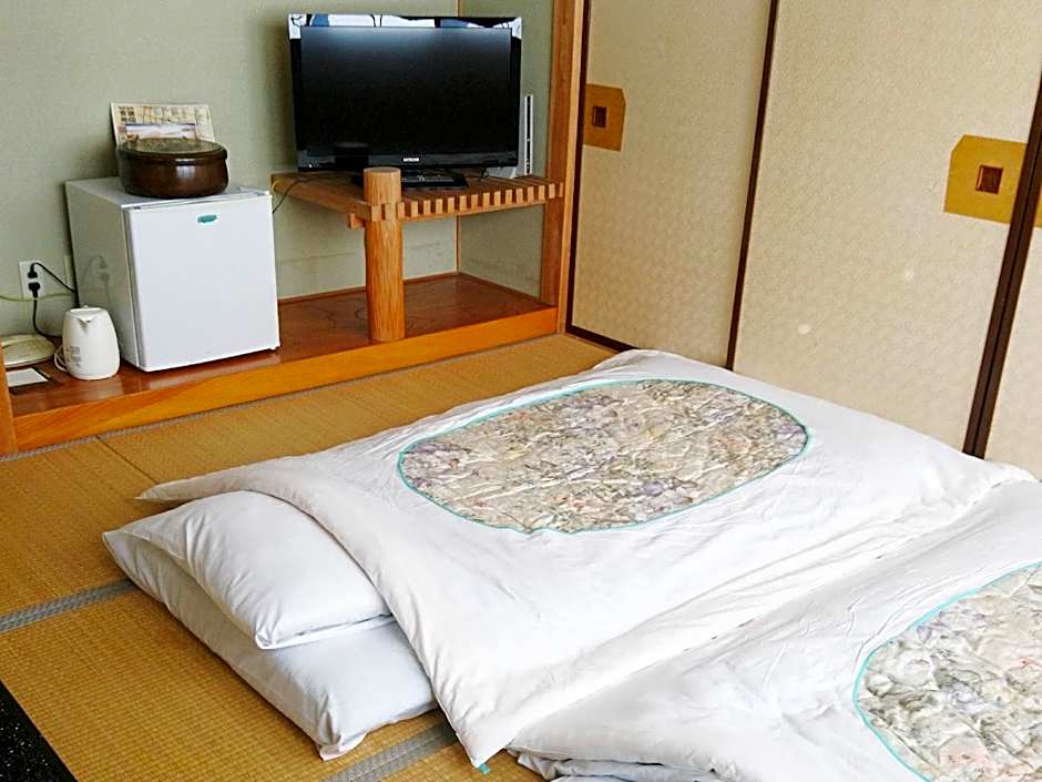 Photo 1 of 2 of Japanese Room