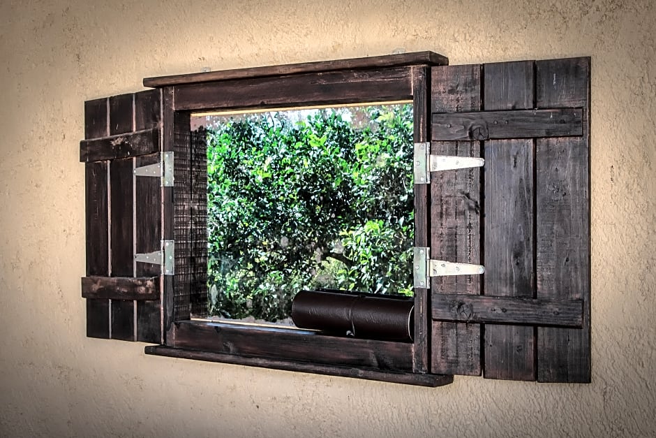 Remezzo Apartments & Studios