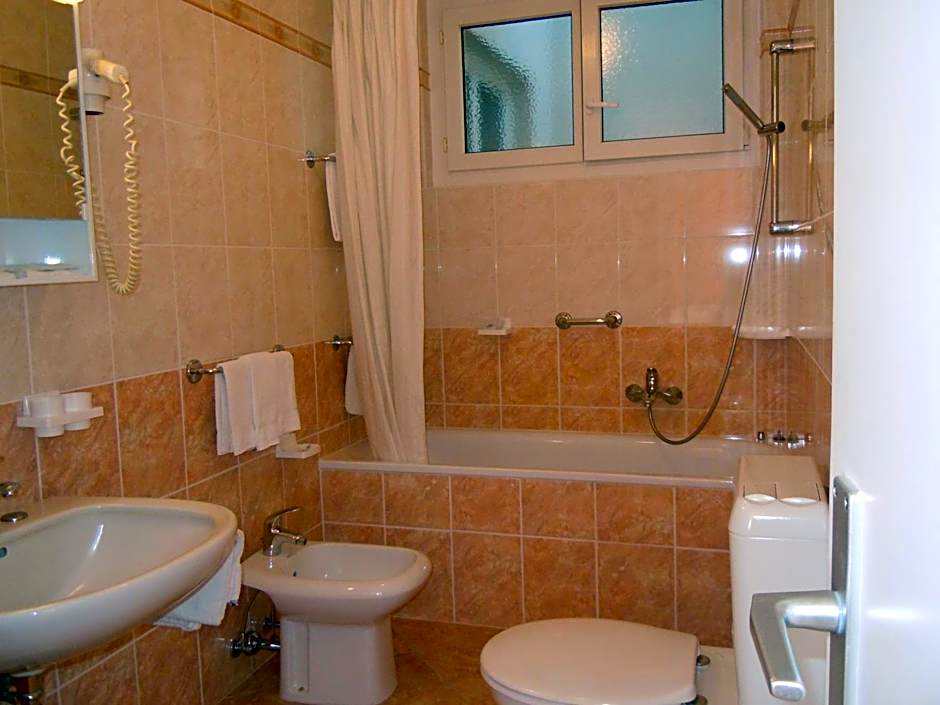 Swiss Lodge Nassa Garni