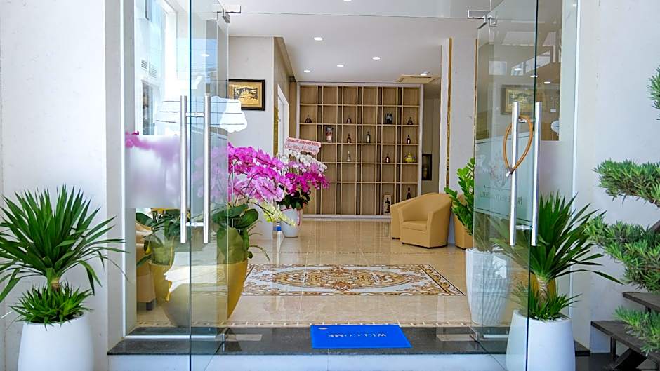 Prague Nha Trang Hotel