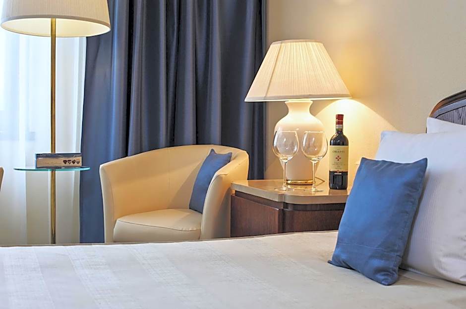 Booking Hotel & Spa