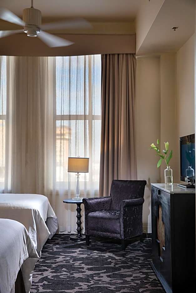 International House Hotel